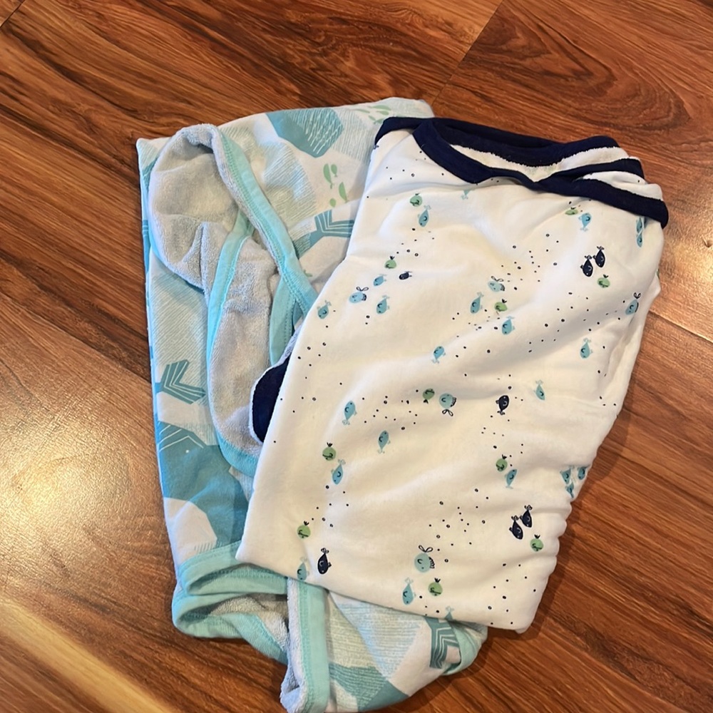 Baby bath towels with hoods